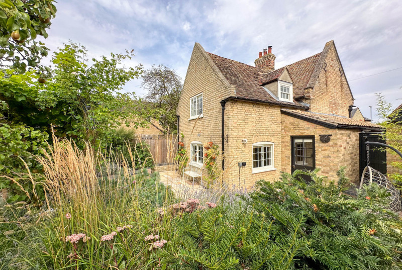 Kent's House, High Street, Brampton48