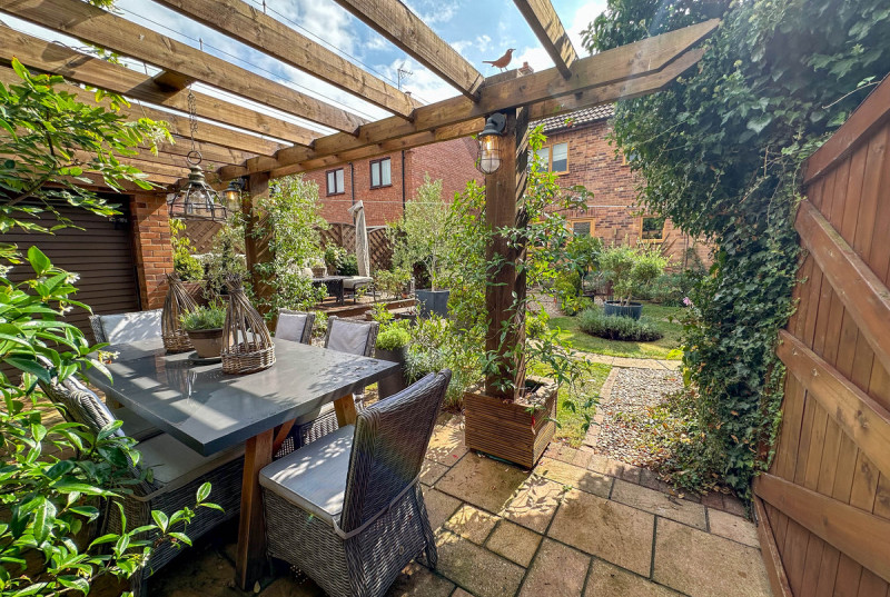 Field Close, Warboys40