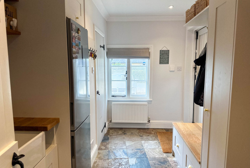 Harradine Farm Cottage, Church Street, Woodhurst25
