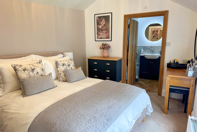 Harradine Farm Cottage, Church Street, Woodhurst26
