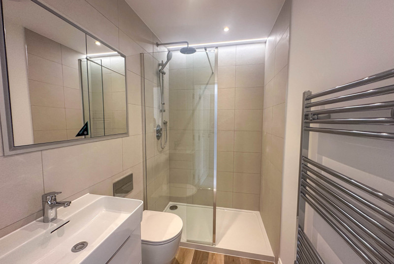 Hayfield Lodge - New Road, Over25