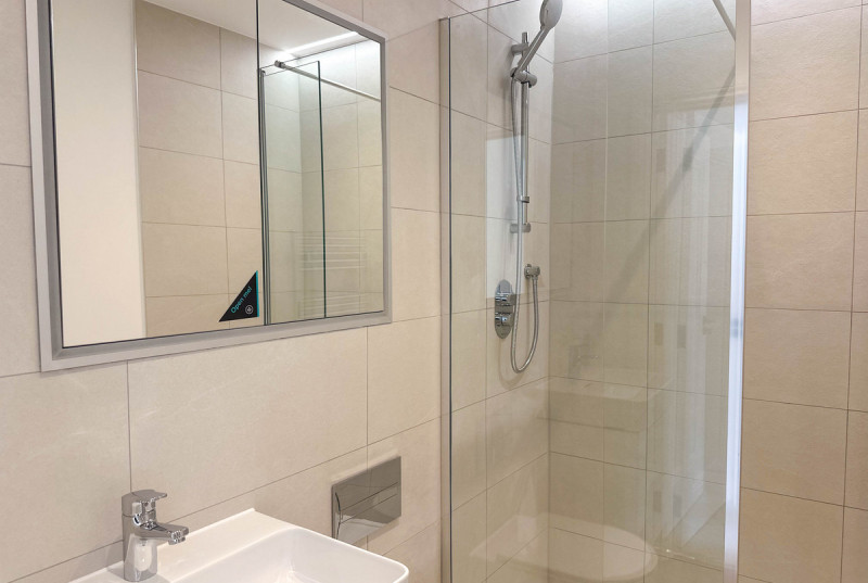Hayfield Lodge - New Road, Over26