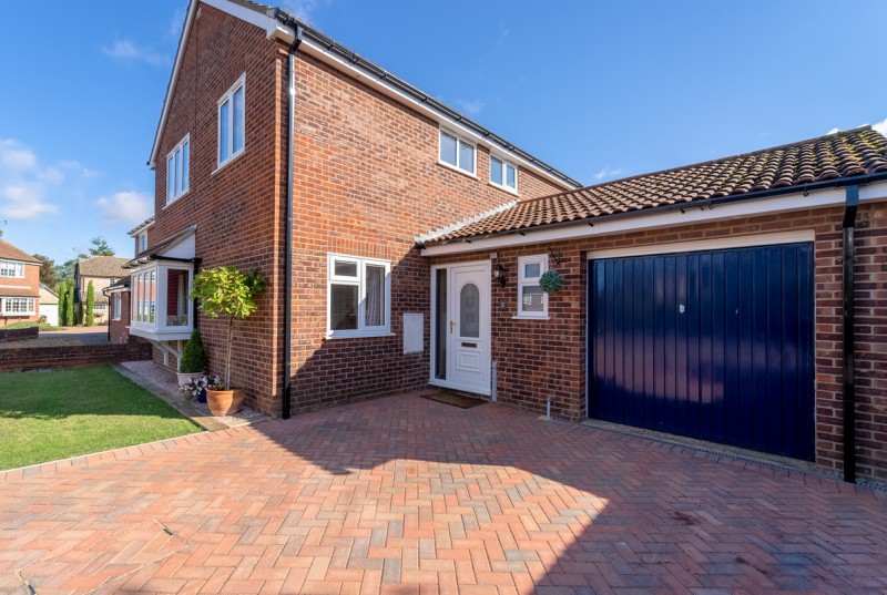 Oasthouse Way, Huntingdon5