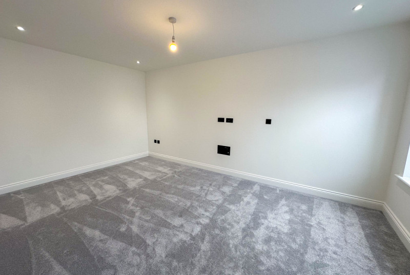 Hayfield Lodge, New Road, Over7