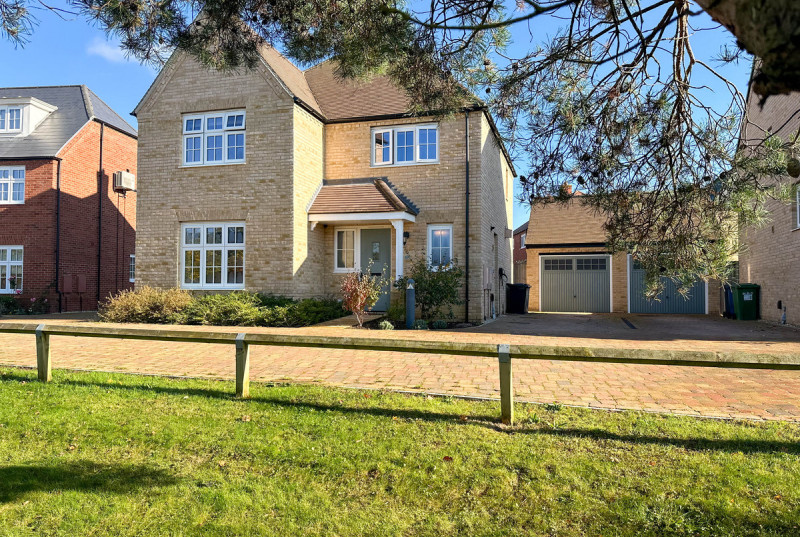 Hallowes Drive, Alconbury Weald7