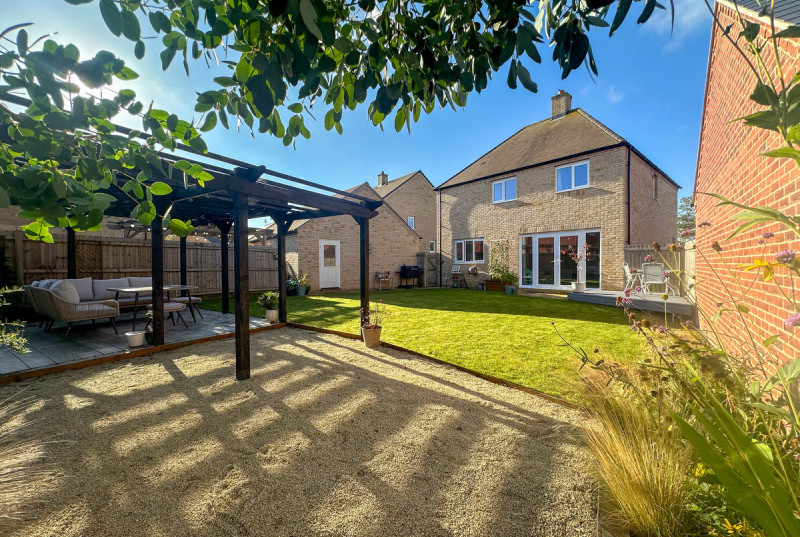 Hallowes Drive, Alconbury Weald45