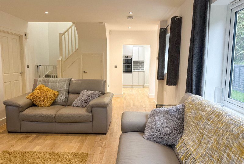 Maplehurst Cottage, New Road, Woodwalton9