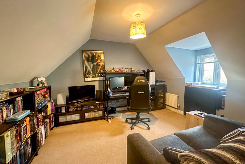 Buckthorn Road, Hampton Hargate23