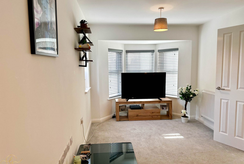 De Havilland Gardens, Bury11