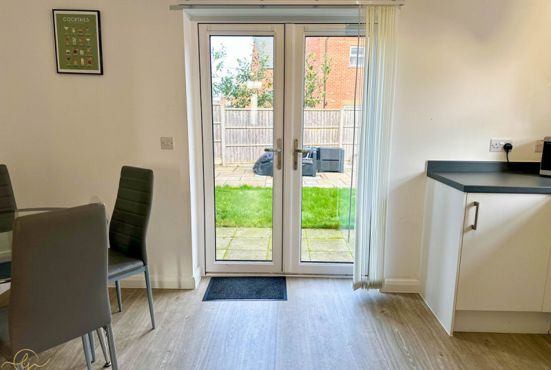 De Havilland Gardens, Bury13