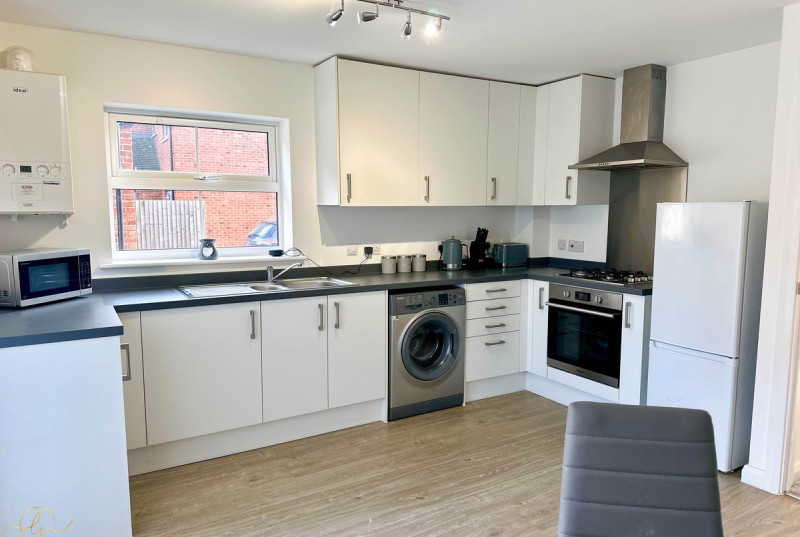 De Havilland Gardens, Bury15