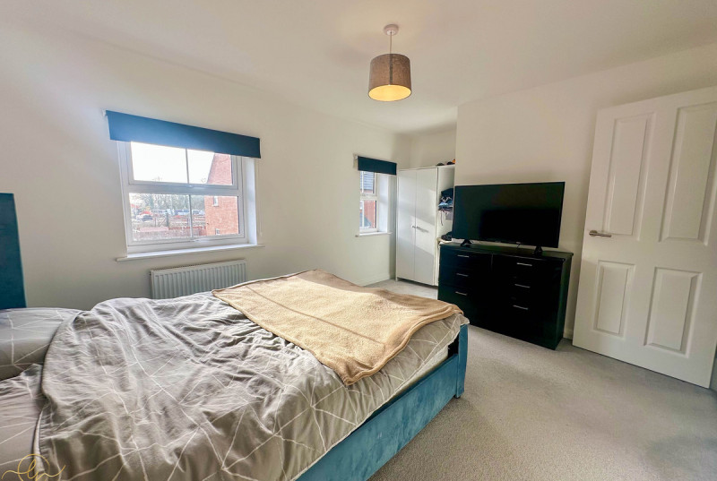 De Havilland Gardens, Bury20