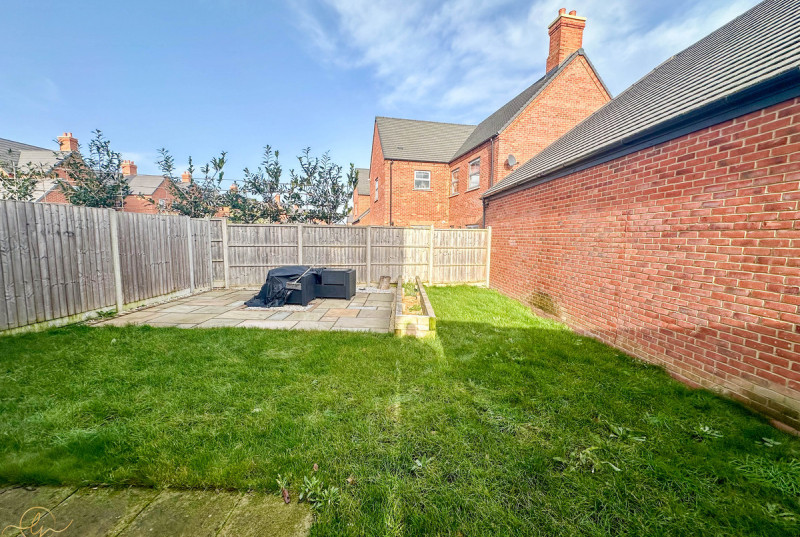 De Havilland Gardens, Bury31