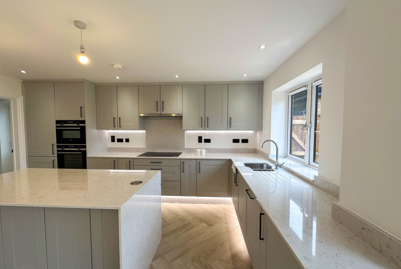 Hayfield Lodge, New Road, Over9