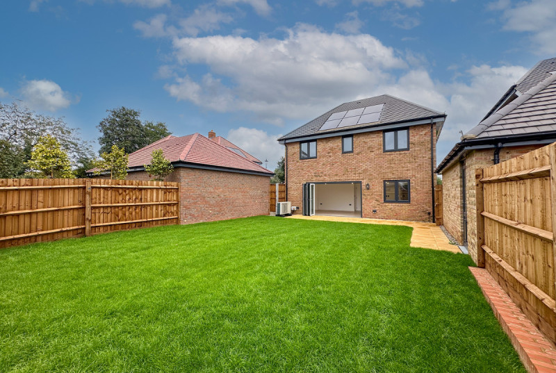 Hayfield Lodge, New Road, Over40