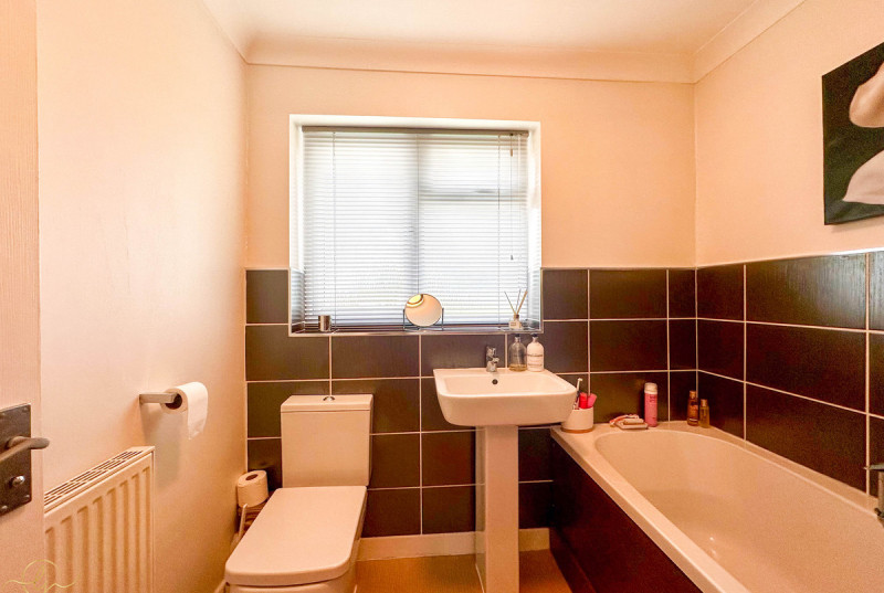 Chandlers Way, Ramsey Mereside29
