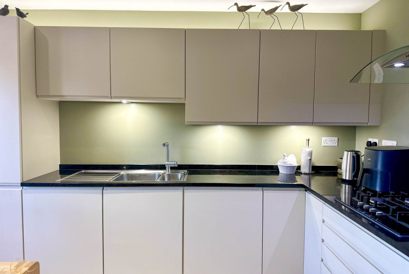 Garner Close, Brampton9