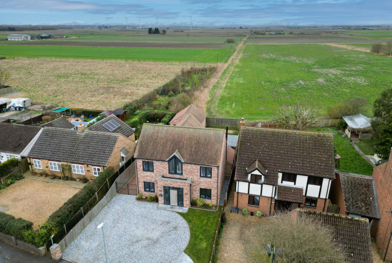 Oilmills Road, Ramsey Mereside6