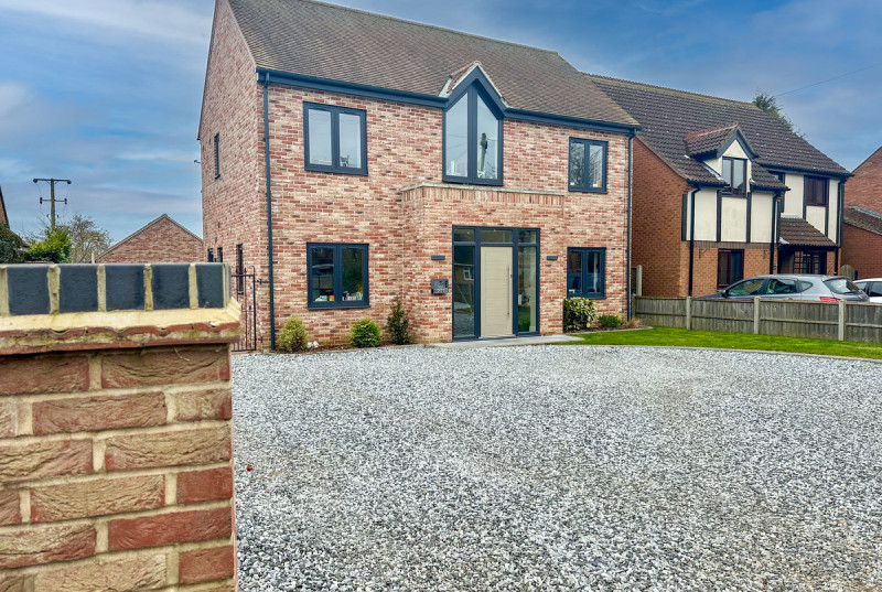 Oilmills Road, Ramsey Mereside7