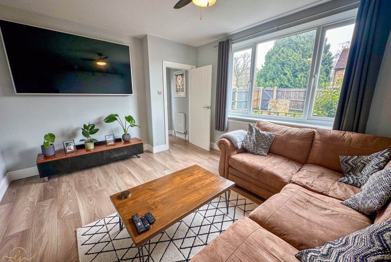 Lancaster Road, Upwood9