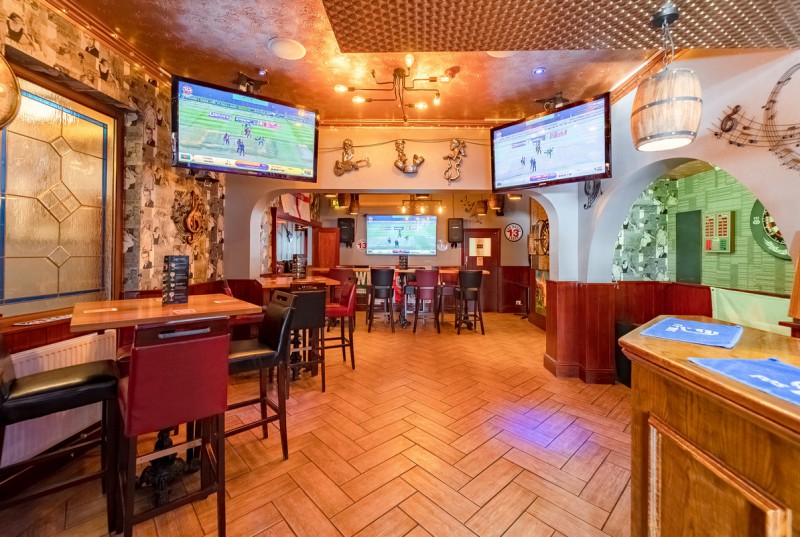 Little Whyte, Ramsey12