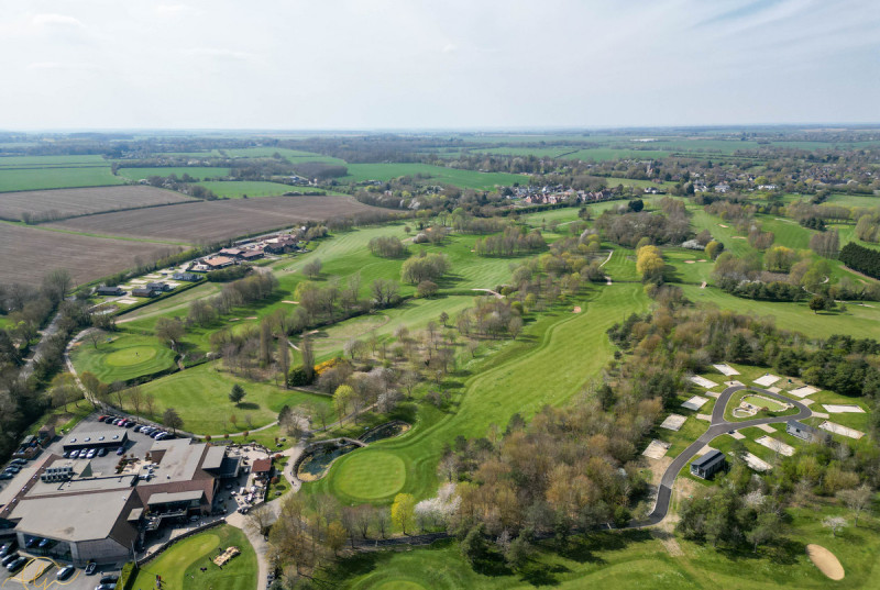 Cambridge Country Club, Bourn