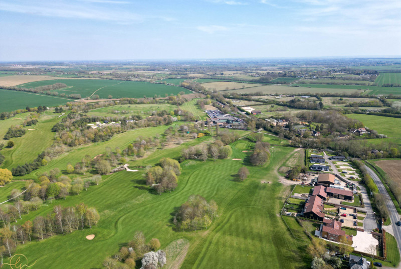 Cambridge Country Club, Bourn