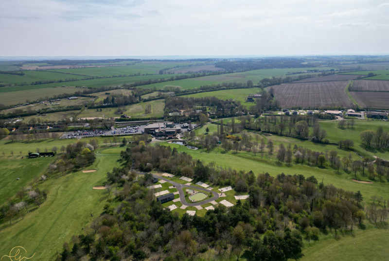 Cambridge Country Club, Bourn40