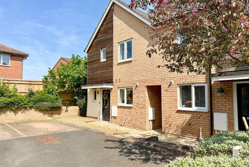 Banks End, Ramsey9