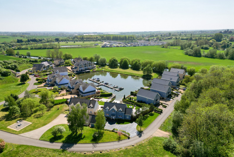 Waters Edge, Wansford3