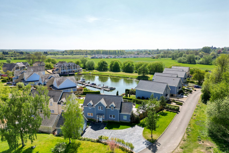 Waters Edge, Wansford9