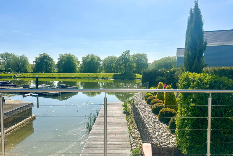 Waters Edge, Wansford40