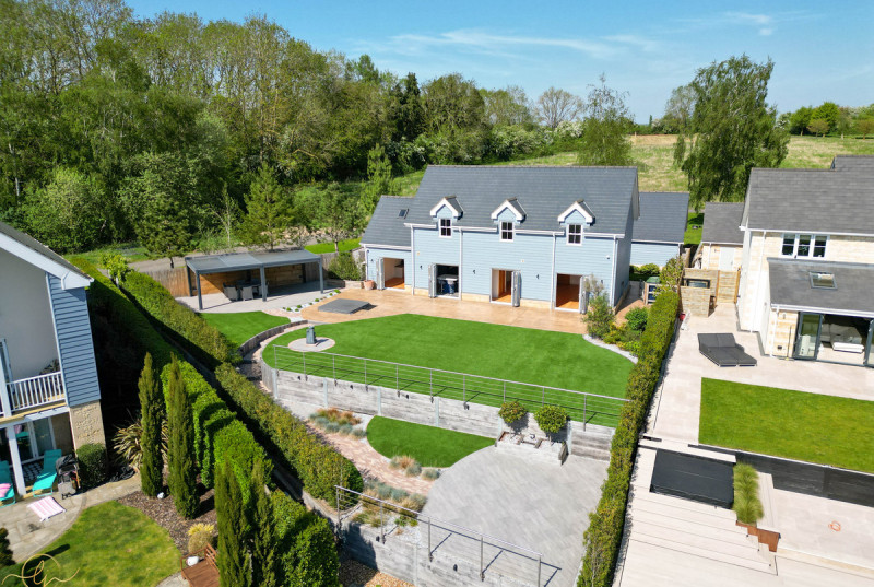 Waters Edge, Wansford45