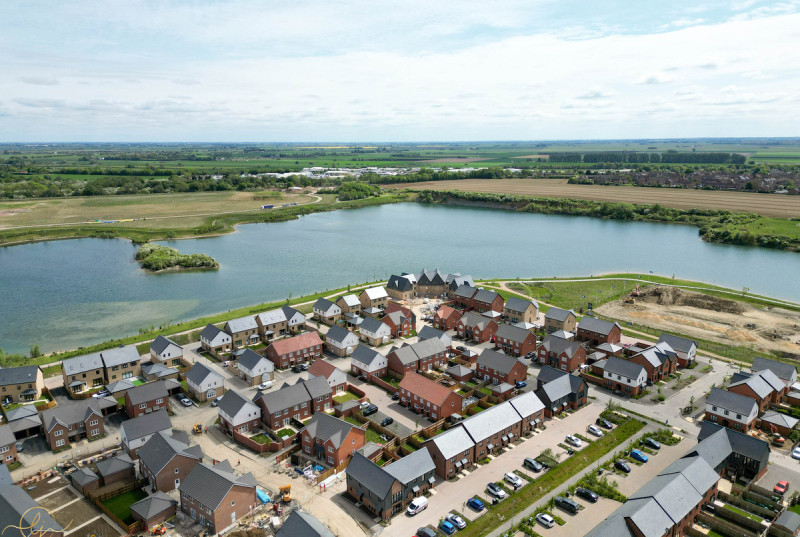 Banbury Drive, Hampton Water