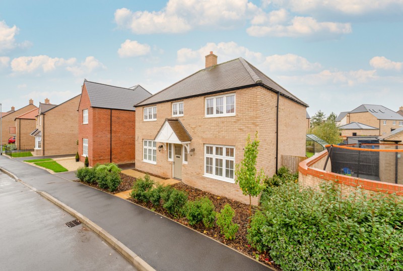 Bardolph Way, Alconbury Weald1