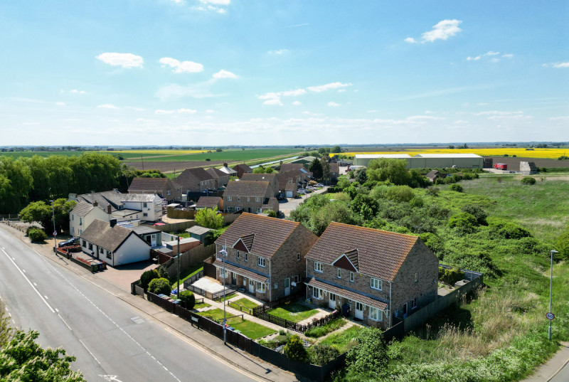 Ramsey Road, Pondersbridge6