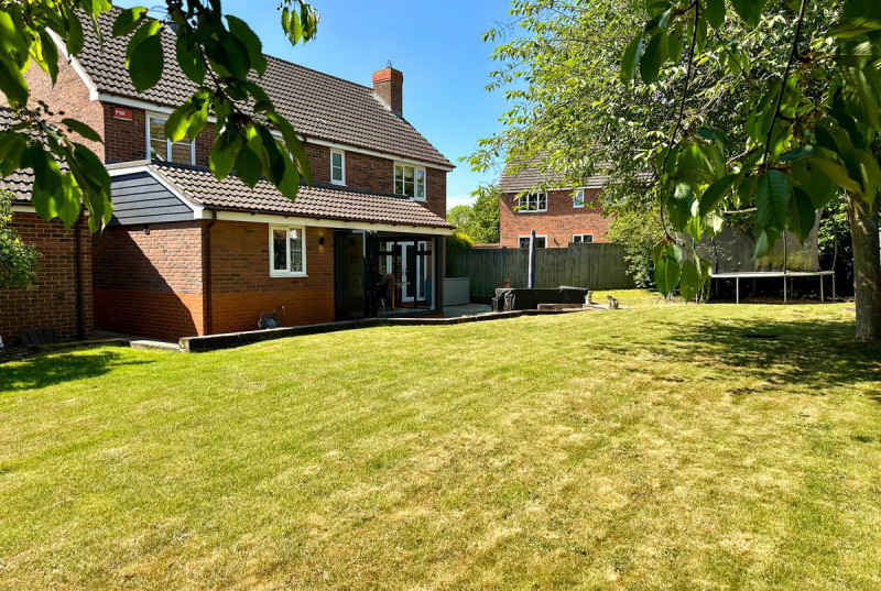 The Grove, Wistow39