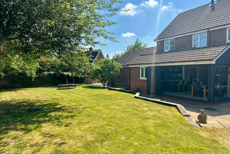 The Grove, Wistow43