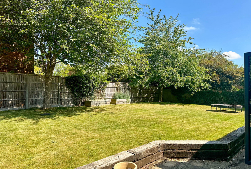 The Grove, Wistow45