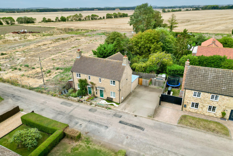 Pingle Bank, Holme1