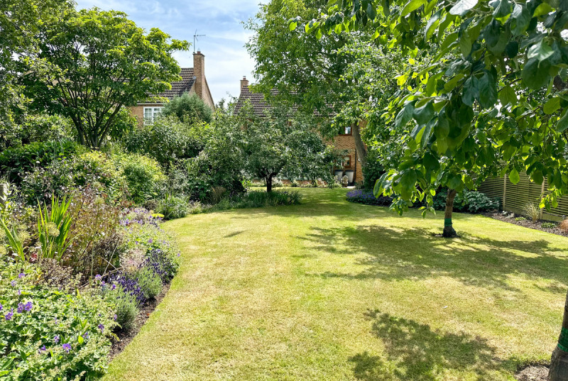 High Street, Upwood42