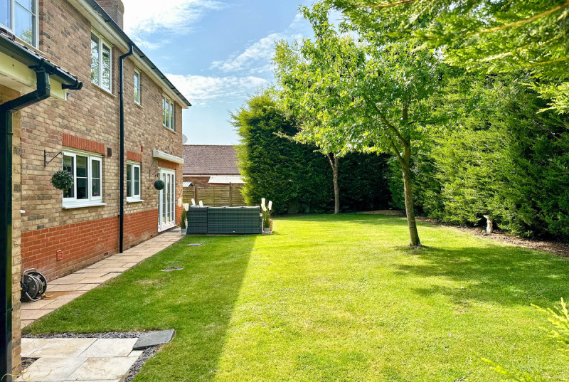 The Grove, Wistow48