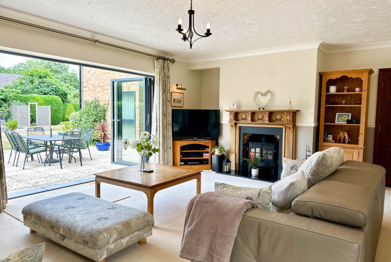 Holme Lane, Holme11