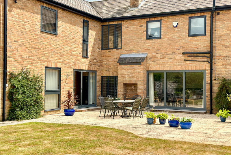 Holme Lane, Holme37