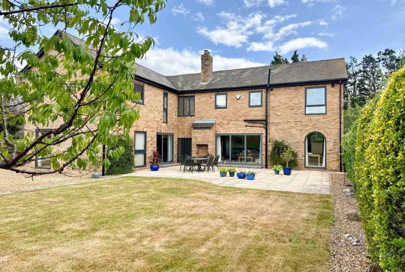 Holme Lane, Holme40