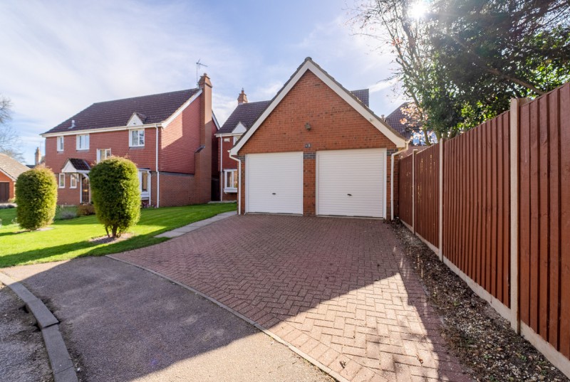 Manor Close, Brampton5