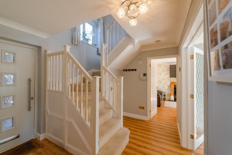 Manor Close, Brampton7