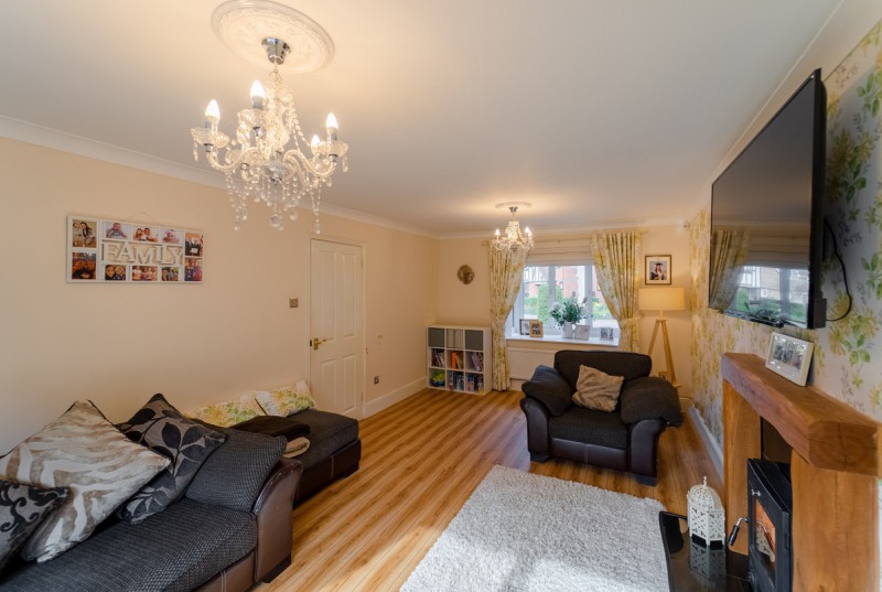 Manor Close, Brampton10
