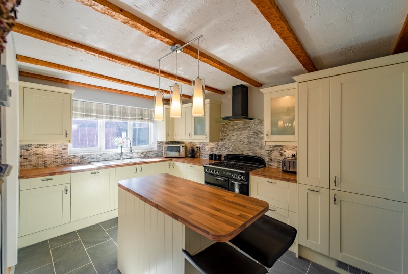 Manor Close, Brampton15