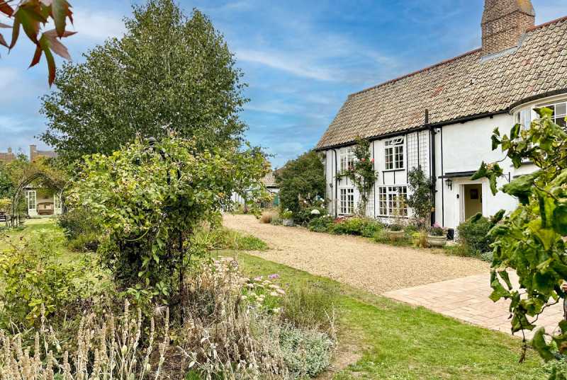 The Old Priory, High Street, Needingworth9